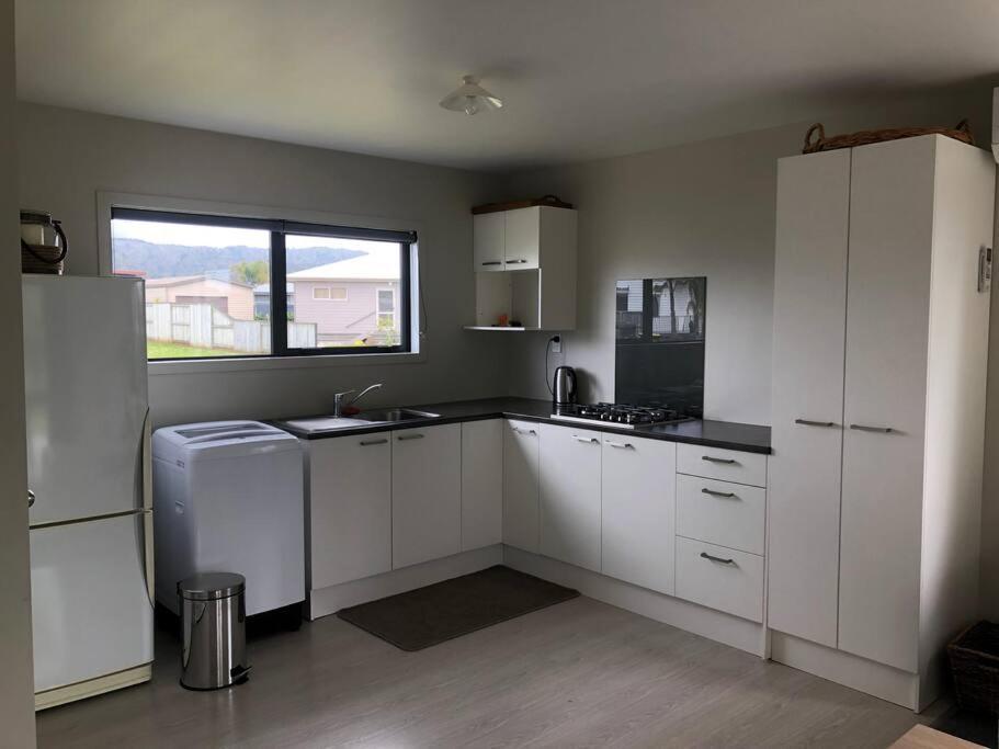 Whitianga Kiwi Bach Villa Exterior photo